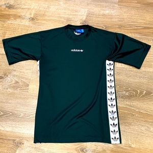 Adidas T-Shirt